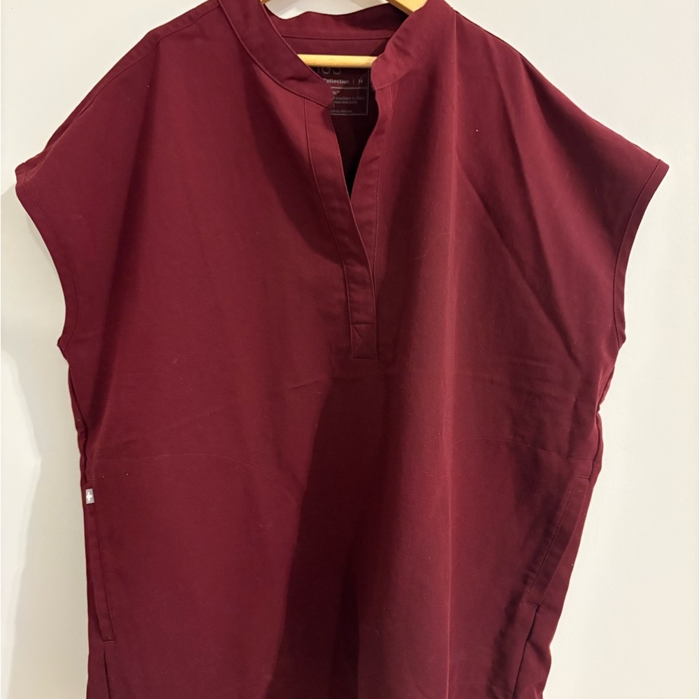 Women’s Rafaela Oversized Scrub Top